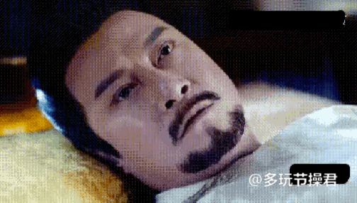 我怎么觉得她好像说的是"卧槽~~"呢?