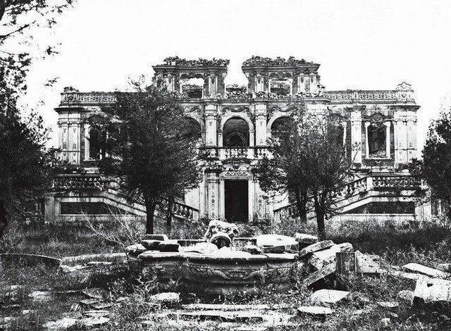 1870年,未被摧毁前,圆明园最后的黑白老照片