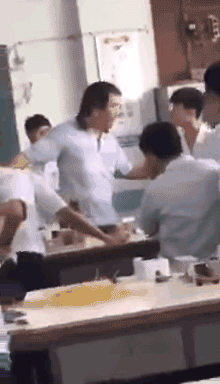 戏精学院毕业的高材生