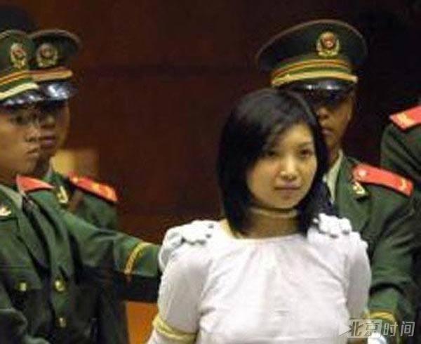 的陶静脑子一热,决定跟着在逃犯刘某干,某一天其男友刘某为了贩毒入关