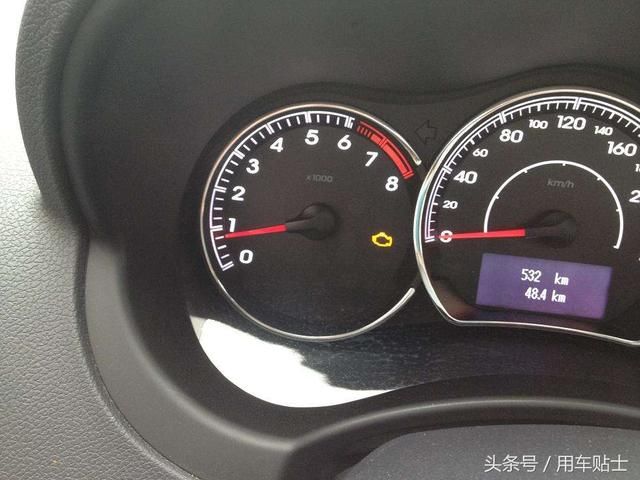 仪表盘上这个"水龙头灯",是干嘛用的?