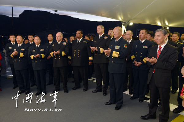 海军装备部部长王建国少将,海军某潜艇基地司令员林庆国少将一同参加