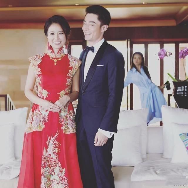 林心如夏威夷晒照,【老公视角】甜爆网友!夫妻不和谣言破灭?
