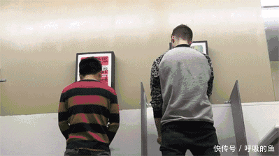 搞笑gif:妹子别拍了,你脸上有颗青春痘