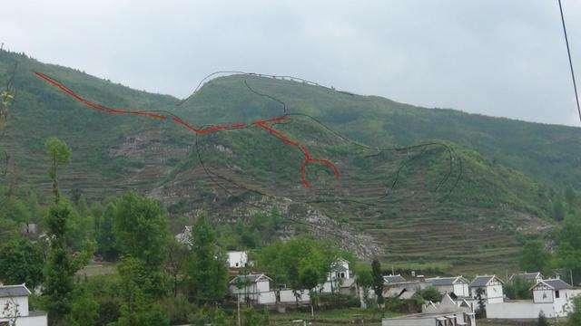 风水大师任桂德有寻龙点穴的图吗