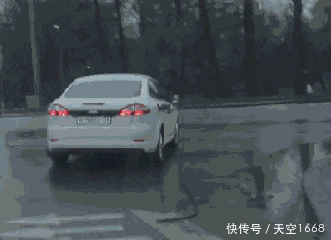 搞笑gif: 确认过眼神, 这是打不过的人, 新郎还没入洞房都已吓尿裤子!