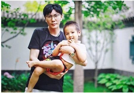 耿乐儿子太帅,网友直呼基因强大,王诗龄怎么越长越像王岳伦了?