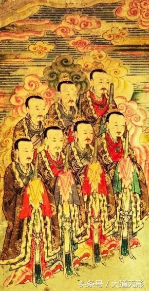 道教称北斗七星为七元解厄星君,居北斗七宫,即:天枢宫贪狼星君,天璇