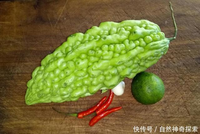 苦瓜这样拌一点儿都不苦,清脆可口,比拍黄瓜还脆,你也