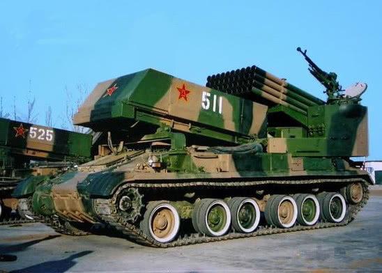 中国研制的新型远程火箭炮,威力强大,外媒:不"符合逻辑"!