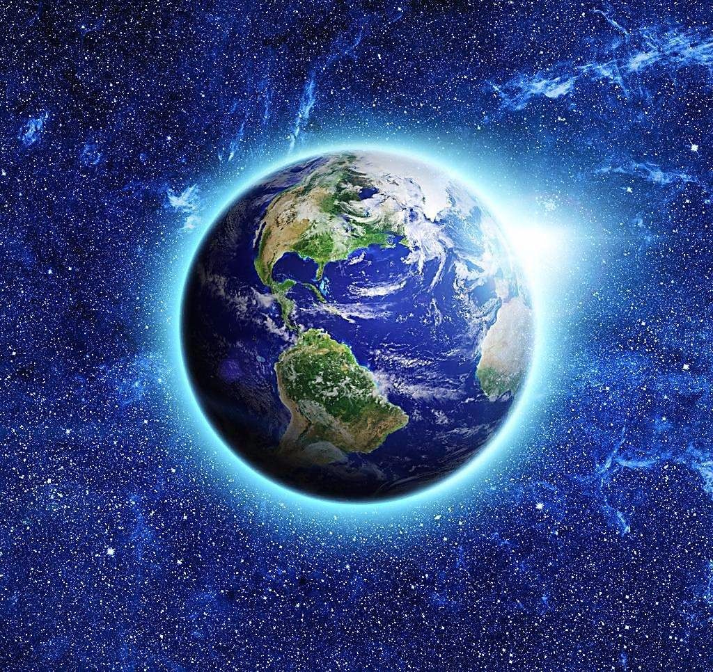 微信app启动页面，微信开机时的地球图，微信启动地球图，微信的一个人在宇宙看地球|ZZXXO