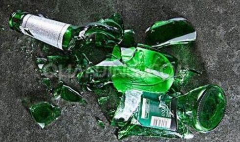 深夜,大连街头先酒瓶混战,又开车追撞,最终一死一伤!