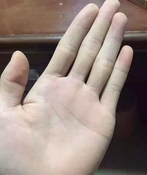 断掌新娘不好当,十中有九必离婚的手相解读!注意啦!