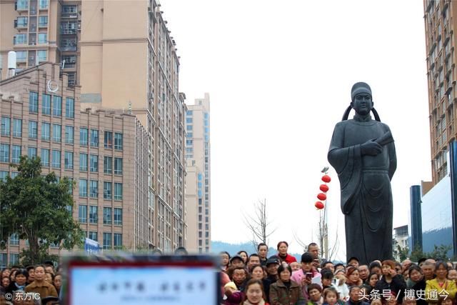 当场砸琴!一举成名,唐代诗人陈子昂独一无二的出名手段