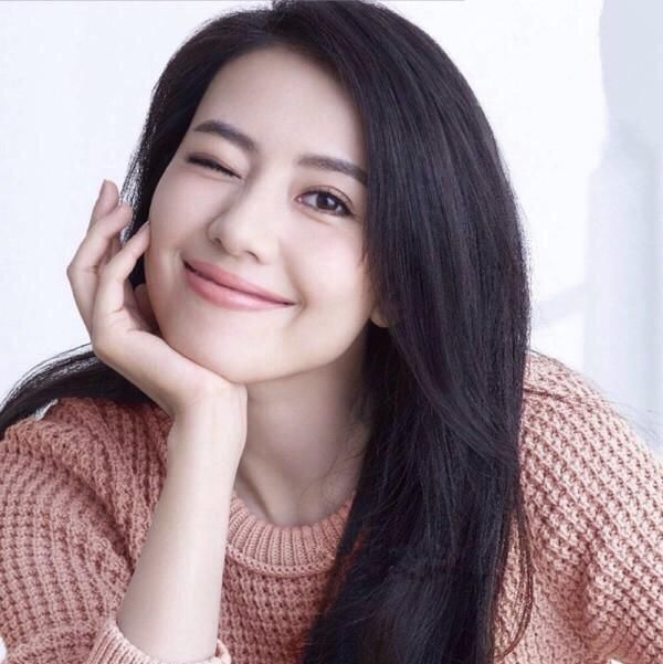 第六名 刘亦菲 看来直男眼中的女神不仅要有颜值,还要像柳岩一样有傲