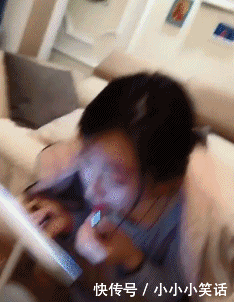 搞笑gif:妹子,你这样喝酒,会不会太草率了