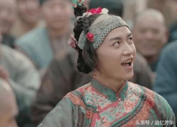 李玉刚扮女人叫雌雄莫辨,而他扮女人却是"丑女人"的代
