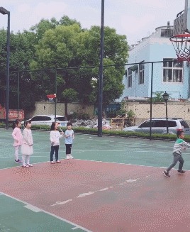 搞笑:这位学员的技术真不错,估计把教练都吓坏了吧