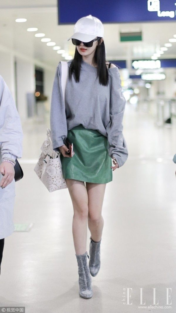 谁是2017年的机场街拍女王?杨幂公认的带货女王