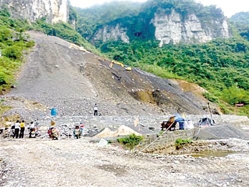 治理后的贵州省铜仁市万山区梅子溪汞矿尾矿库.岳植行摄