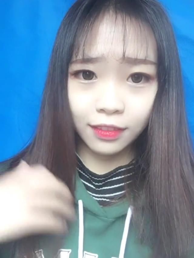 其实对比妆前的自己颜值还是进步了很多!