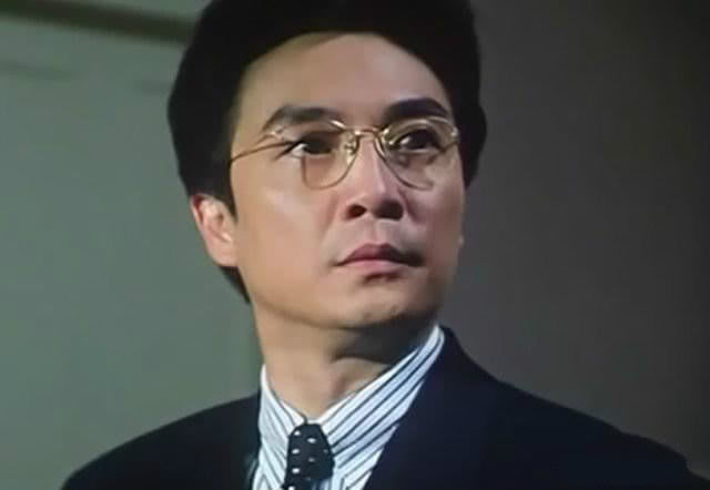 具有成功人士气质的演员,刘松仁第三,郑少秋第二,第一