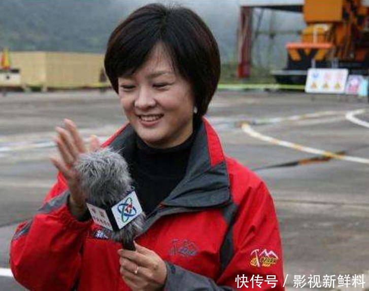 当年央视新闻,李小萌在采访一老汉后痛哭不止,让无数国人在心系汶川的