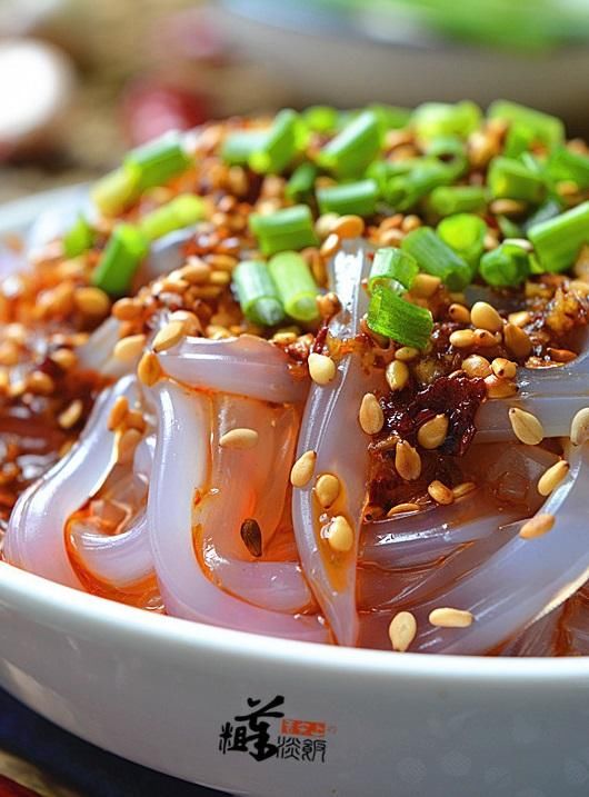 为什么自制的凉粉不够劲道,一夹就断,正宗四川凉粉的诀窍在这里