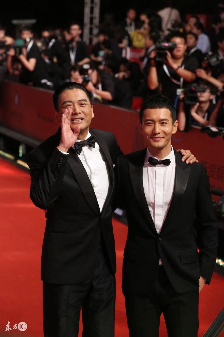 黄晓明遇上周润发,两代许文强同框!网友:身高才是硬伤