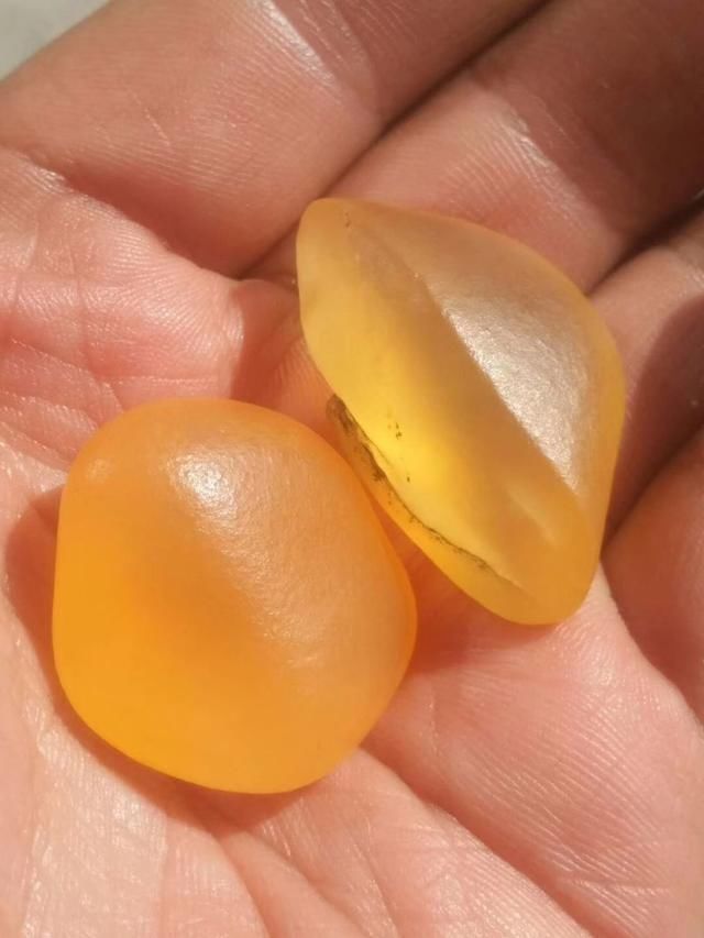 新疆金丝玉宝石光的由来