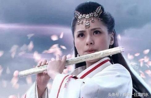 古装剧中最美的吹笛子女星,唐嫣美如少女,看到赵丽颖笑翻了!