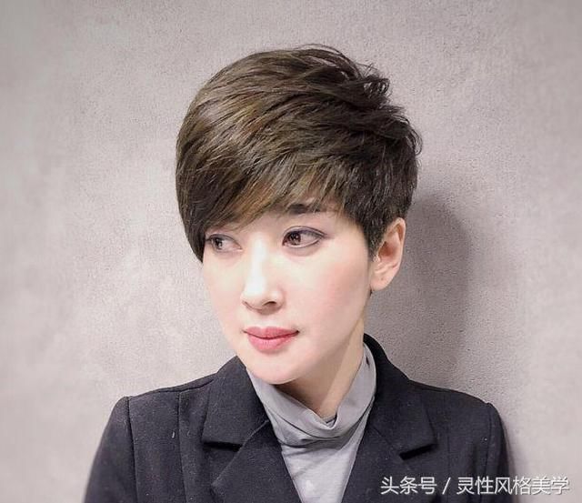 给大家推荐几款不用怎么打理的短发,好看哦!