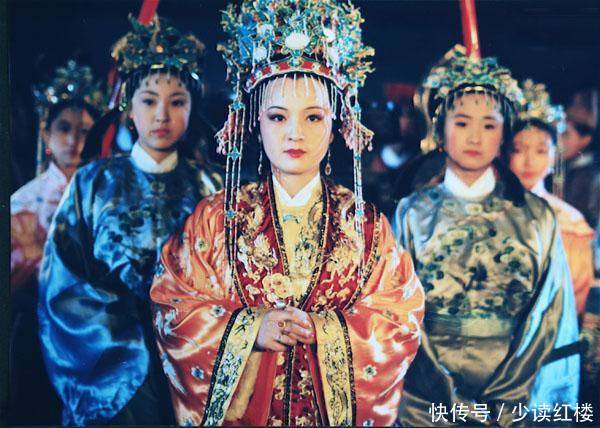 红楼梦里贾元春是怎么死的?有个太监暴露了秘密!