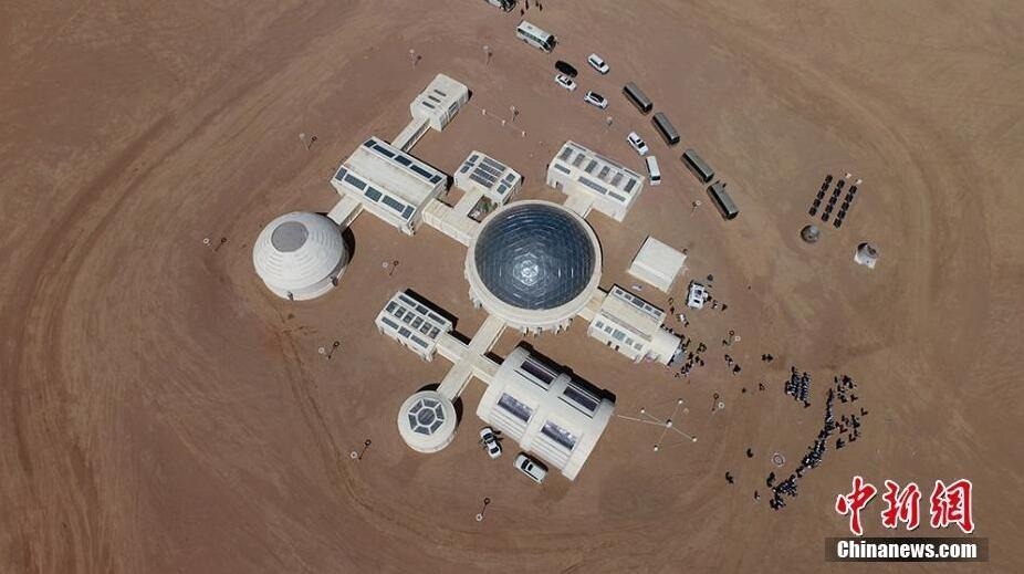 中国:沙漠中的火星基地