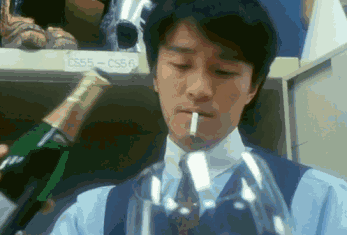 姑娘,是谁给你勇气这样穿出来的?