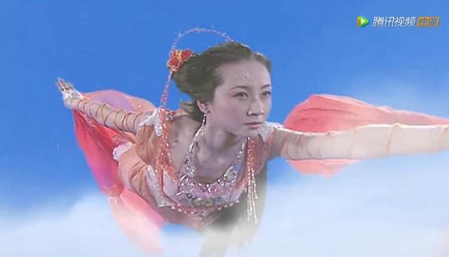 7位仙女下凡:杨幂氤氲桃花香 郭妃丽花瓣围绕 谁的出场最惊艳?