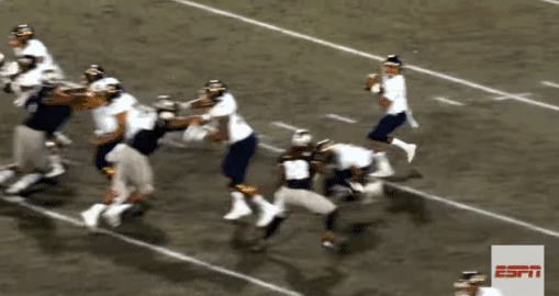 格里芬擒杀对方四分卫