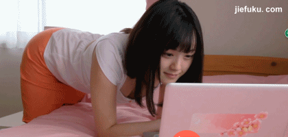 烧烤店,一女子酒足饭饱之后准备结账,却被告知已经被隔壁桌结过了.