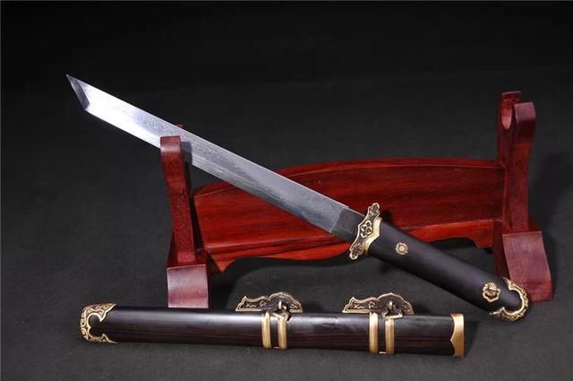 "唐刀"一词是我国隋,唐代四种军刀制式的总称,一般指唐横刀.