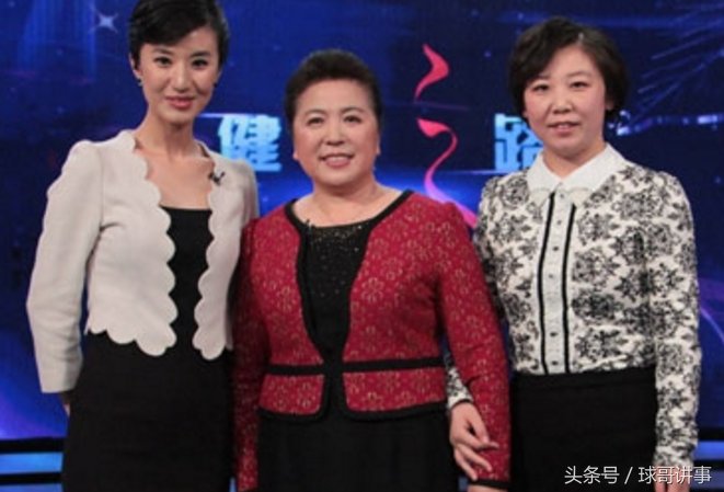 央视清新主播冀玉华,21岁进入央视,40岁婚姻成谜,依然