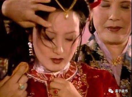 贾琏为什么会看上鲍二的老婆?贾母一句看似错乱的玩笑话泄露真相