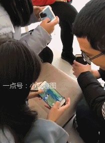 搞笑gif: 这专用停车位也救不了某些女司机了