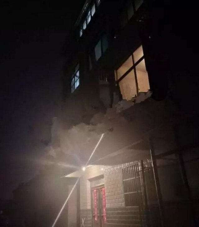 盐城一花季少女疑抑郁症 家中上吊身亡