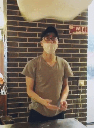 媳妇,还以为在自己家呀,能好好吃东西吗?脸都丢尽了!