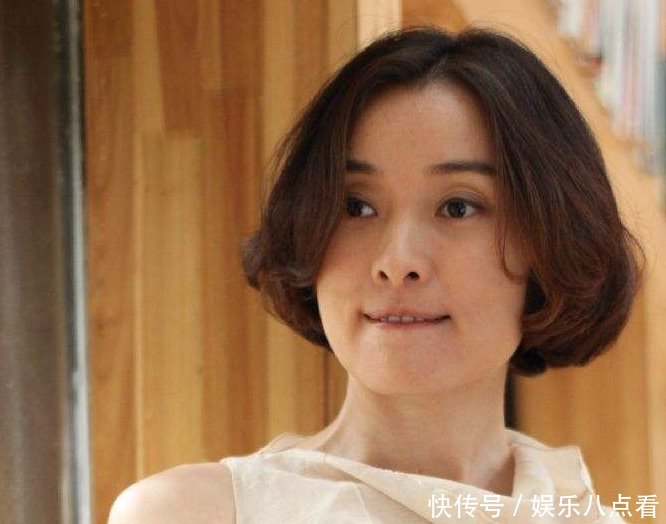 42岁吴越近照,曾和陈建斌相恋,比蒋勤勤小1岁但却看着