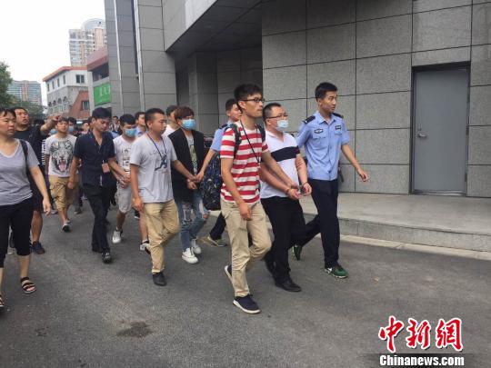 浙江警方侦破特大平台型网络诈骗案 110余人落网