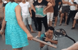 搞笑趣味图,我在玩游戏请你离开