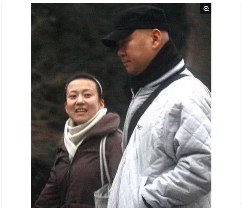 看完黄宏的妻子,再看郭冬临的妻子,网友:黄宏好福气