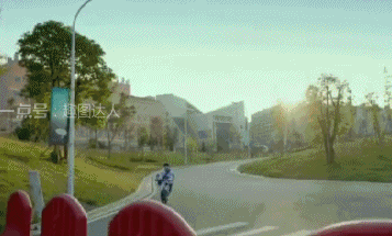 9.现在的年轻人,连单车漂移都不会了吗?