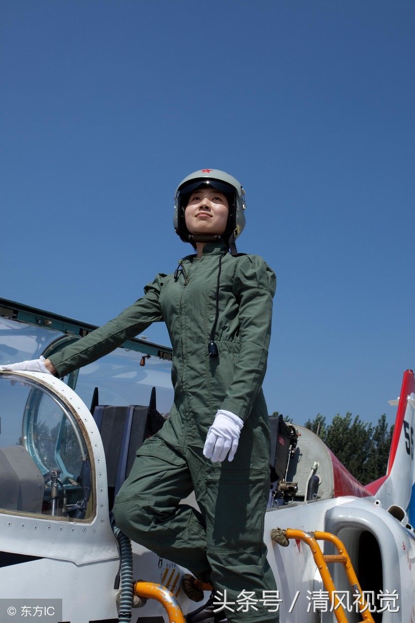 捍卫祖国海空:中国搏击蓝天的"女飞"飒爽英姿,画面太美